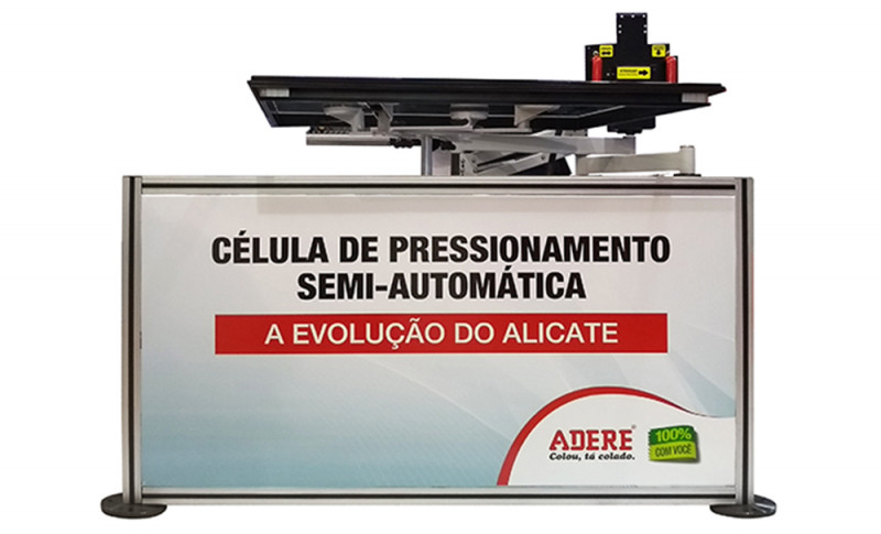 Célula de Pressionamento Semi-Automática